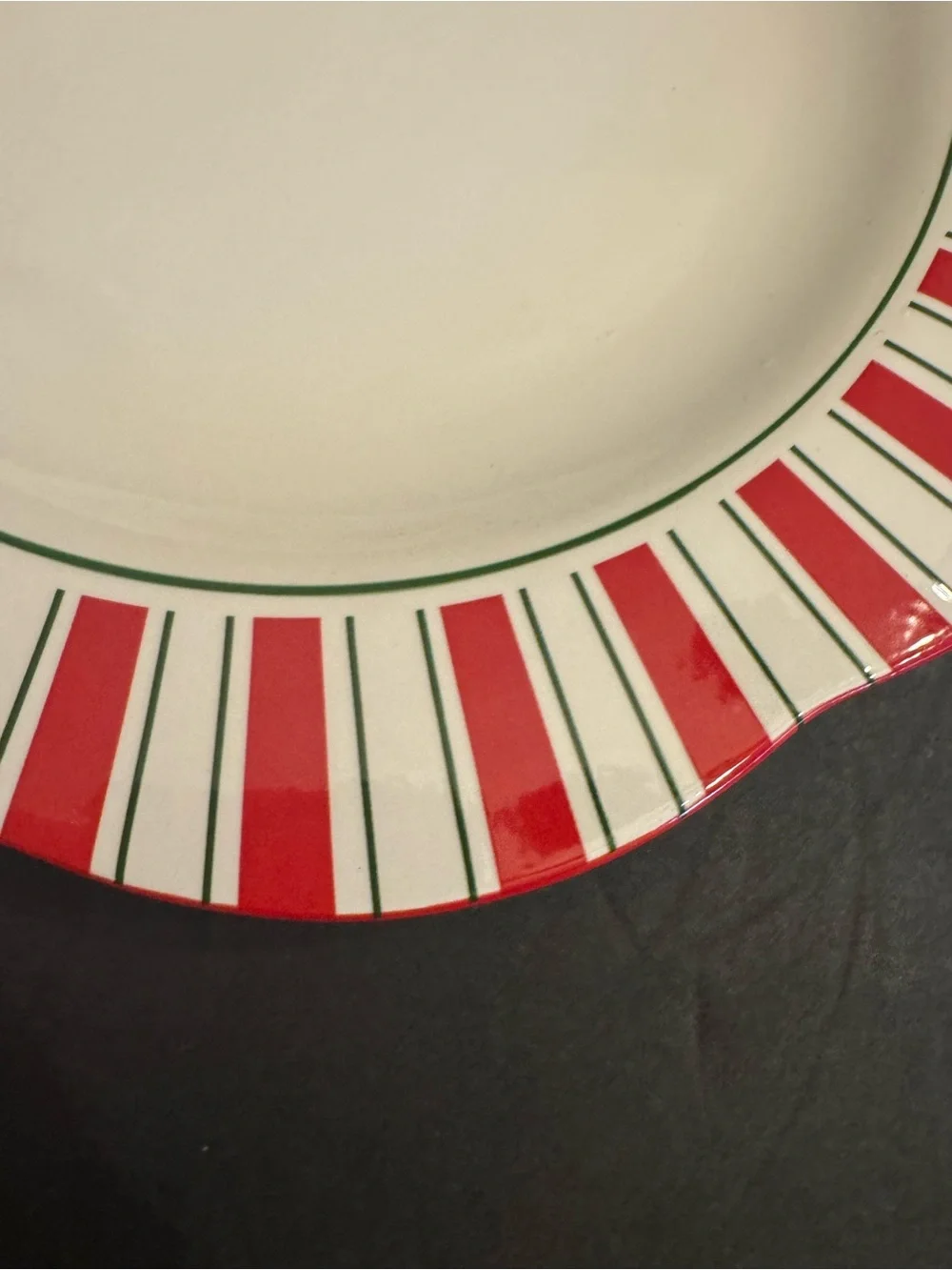 1 Pier 1 Candy Cane Dinner Plate 11